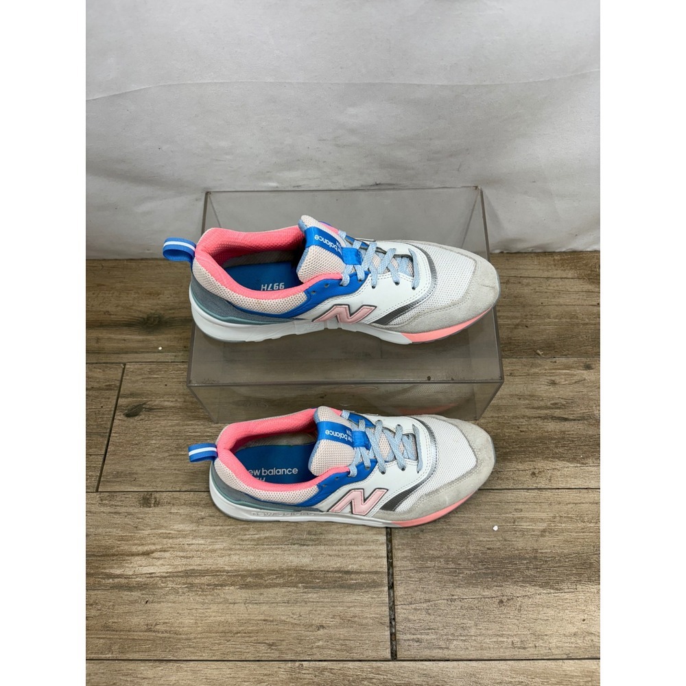 New Balance Women's Sneakers in Grey, Pink & Blue - Picture 9 of 10
